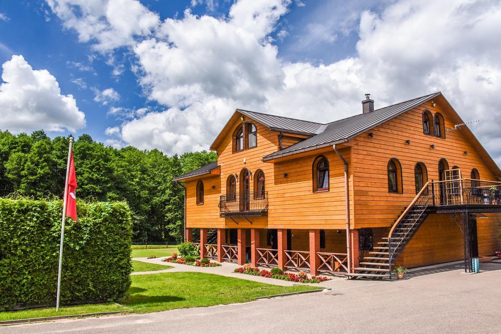 Brazuoleje Pas Juoza- Ramiam Poilsiui Trakai